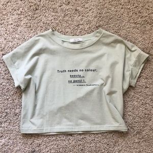 Graphic Crop top